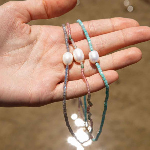 Natural stones necklace with freshwater pearl